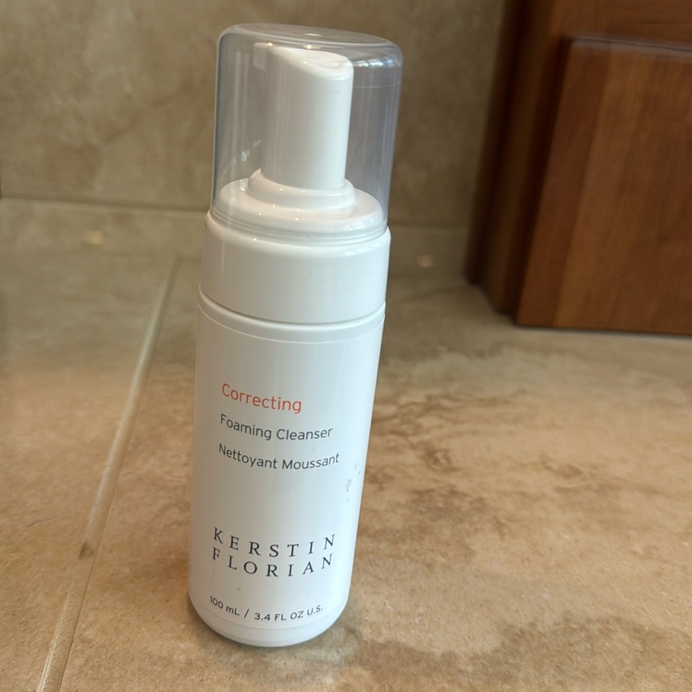 kerstin florian correcting foaming cleanser